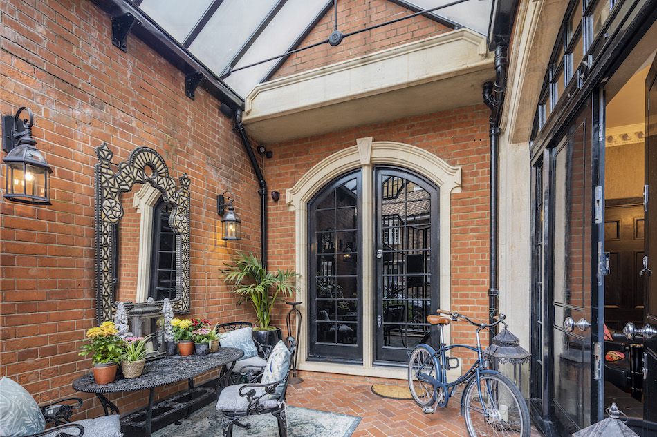 Red Brick House, Little Venice