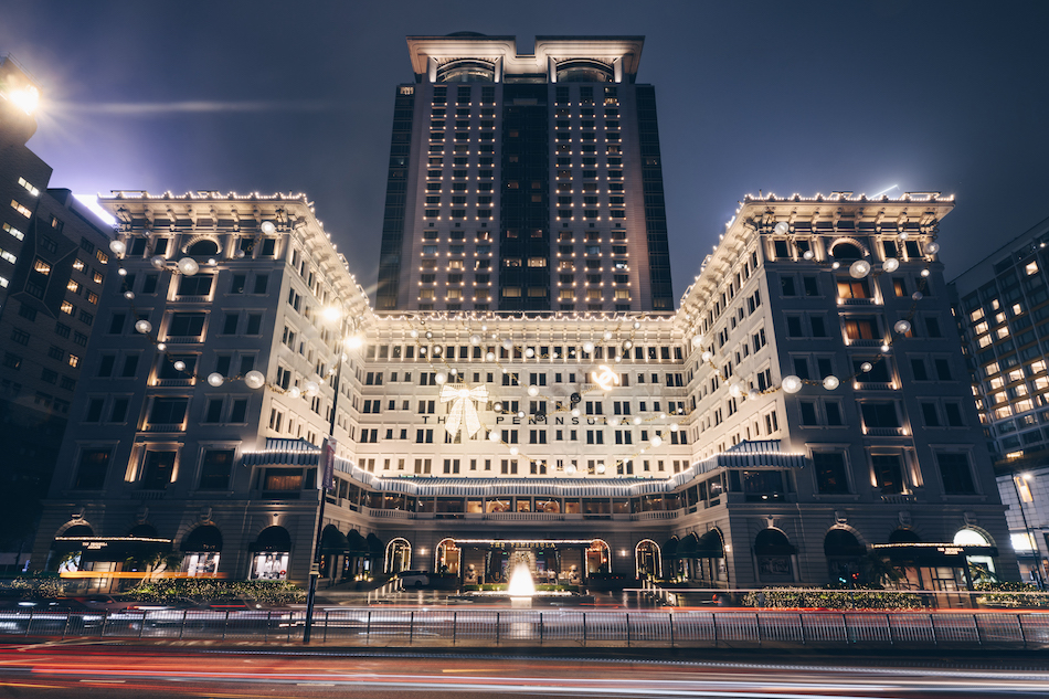 The Peninsula Hong Kong - Festive Installation_Facade.jpeg