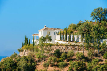 International property refinance on €3,800,000 holiday home in Cannes