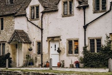 £28 million property refinance for dual national clients