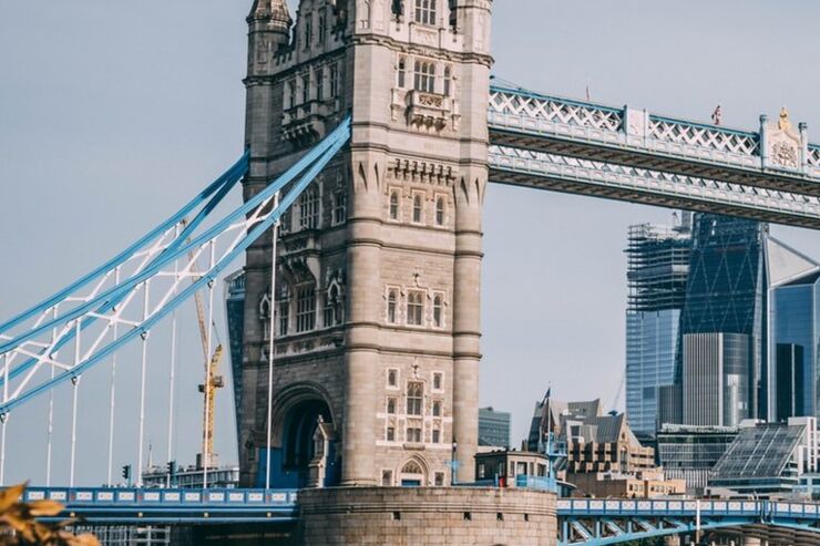 Ex-banker looking to remortgage main residential property Ex-banker looking to remortgage main residential property