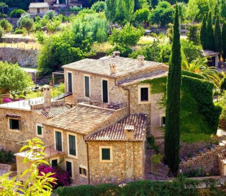 Is now a good time for Spanish property investment? - Enness Global