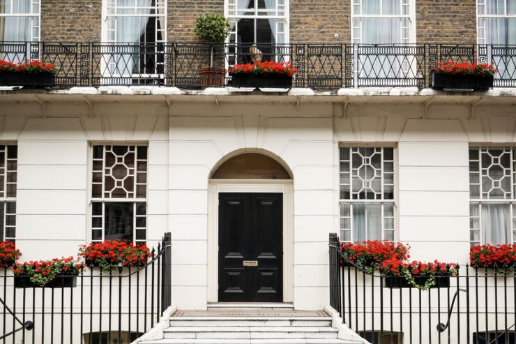 Navigating a Complex Credit Profile to Secure a £930,000 Loan for a Central London Property Navigating a Complex Credit Profile to Secure a £930,000 Loan for a Central London Property