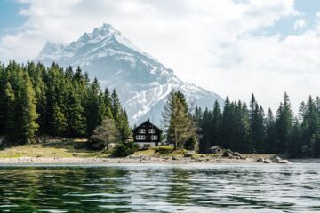 International mortgage for lakeside holiday home