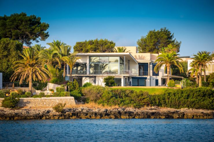 €3.85M Spanish Mortgage for UAE Property Investor