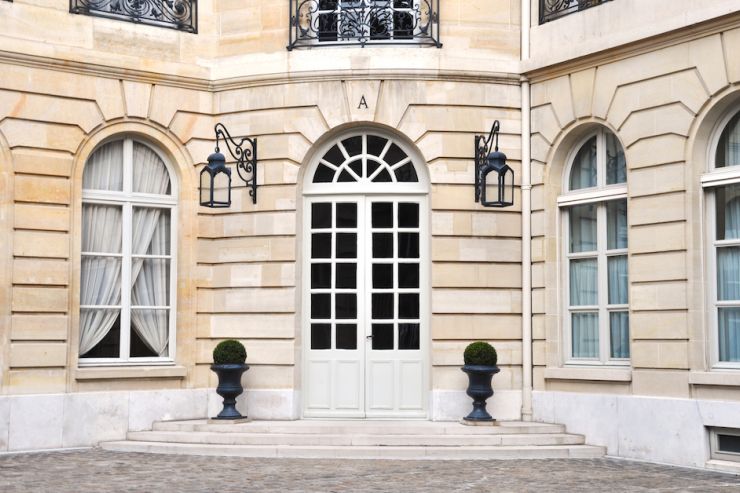 Helping a Private Banker Source a Large Loan for a VIP client