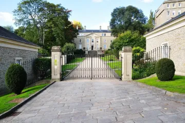 The Renaissance of Bishops Avenue’s Billionaires’ Row - Financing London’s Luxury Market with High-Net-Worth Mortgages