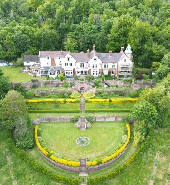 £6.5M Mortgage for Prime Country Property 