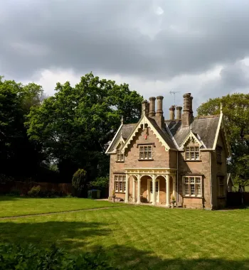 Strategic Liquidity on Country Estate