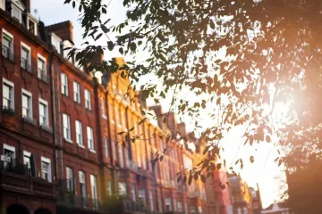 Joint Borrower Sole Proprietor Mortgage for First-Time Buyer in Central London