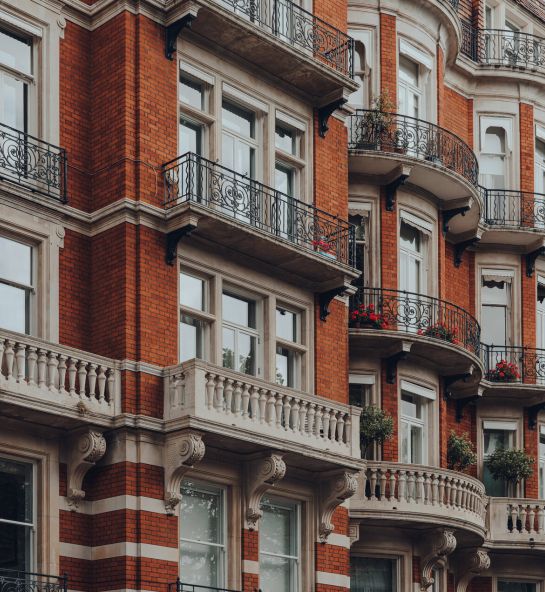 Large mortgage refinance on £8.7million London property for Dubai resident
