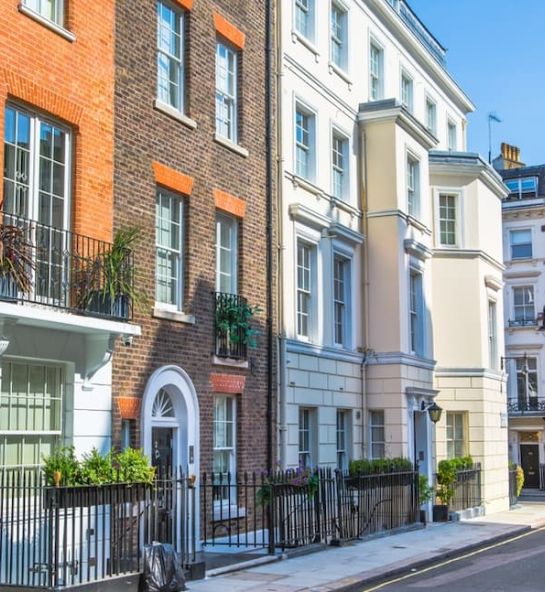 Circa £8M Interest-Only Refinancing for UHNW Middle Eastern Family
