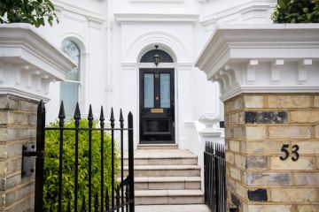 Short-term bridge loan UHNW Client
