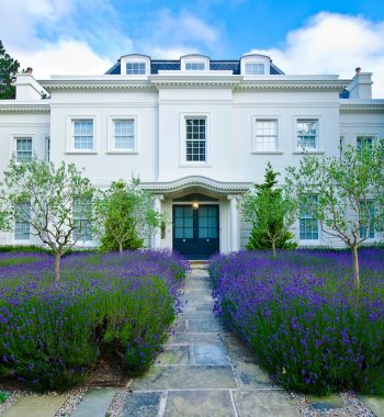 UK country house refinance for an UHNWI
