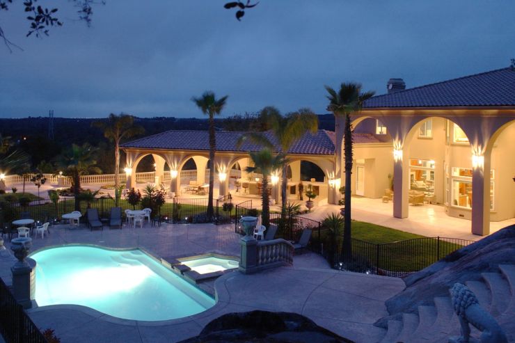 Luxury Property 