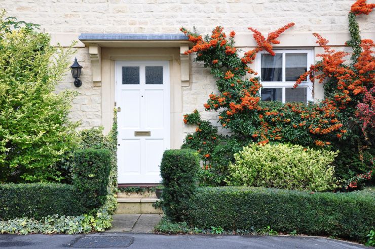 UK Property Purchase for US Nationals with Complex Income