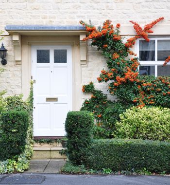 UK Property Purchase for US Nationals with Complex Income