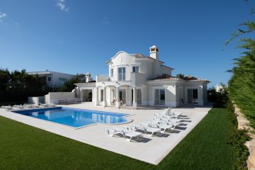 Financing Luxury Real Estate in Spain