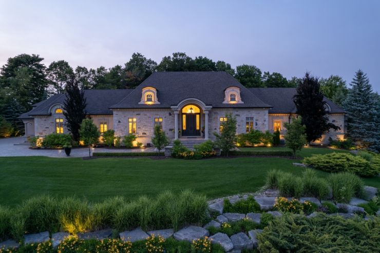 Luxury Property 