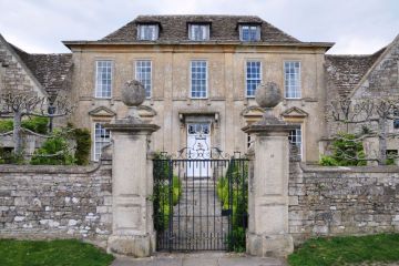 Manor House