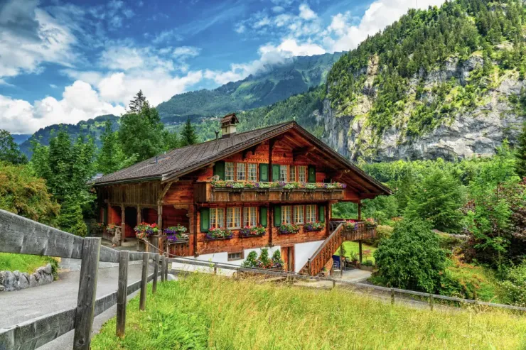 Cross-Border Swiss Franc Mortgage for Purchase and Rebuild